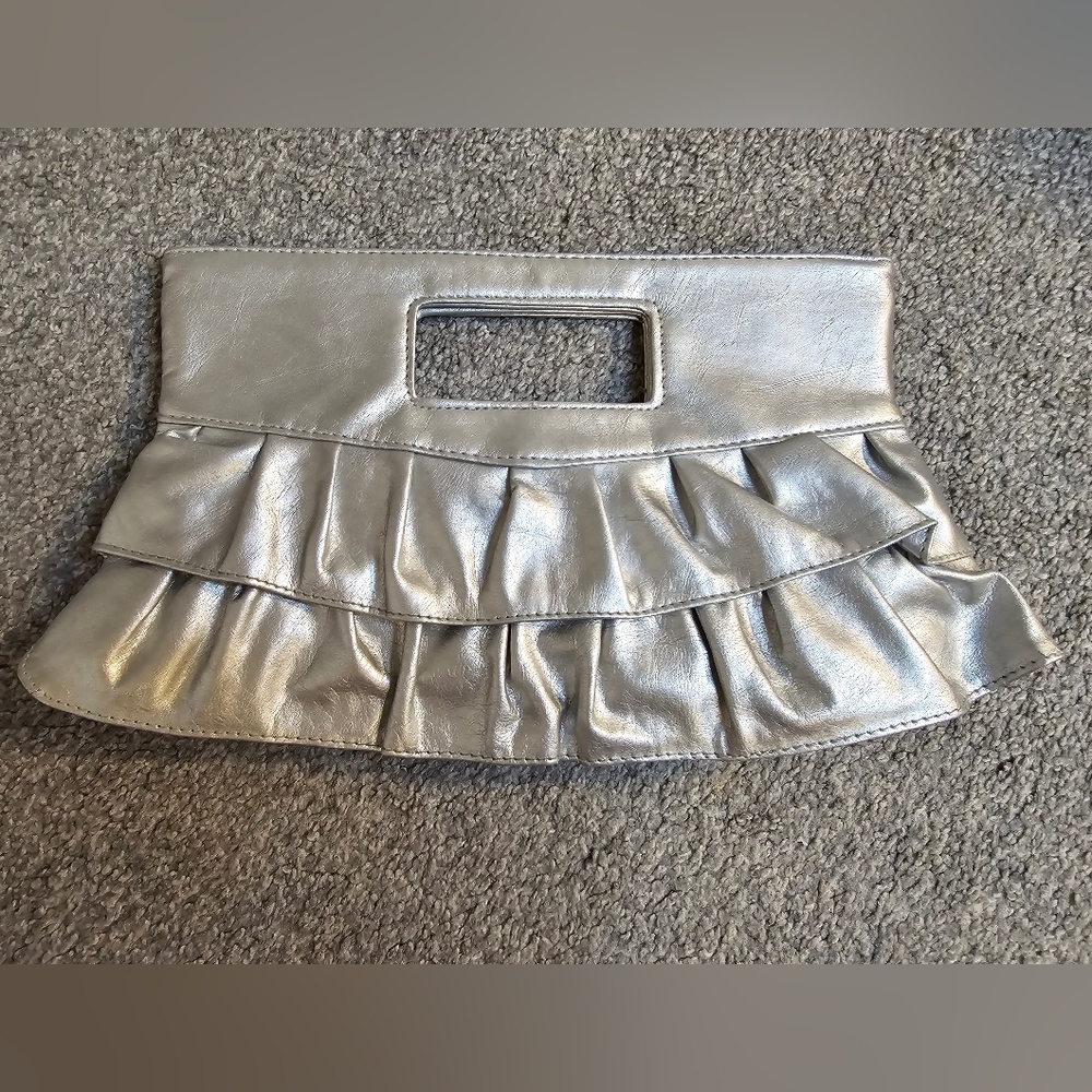 Metallic Silver Faux Leather Clutch Wallet  Party Holiday Mobwife Girlhoodcore